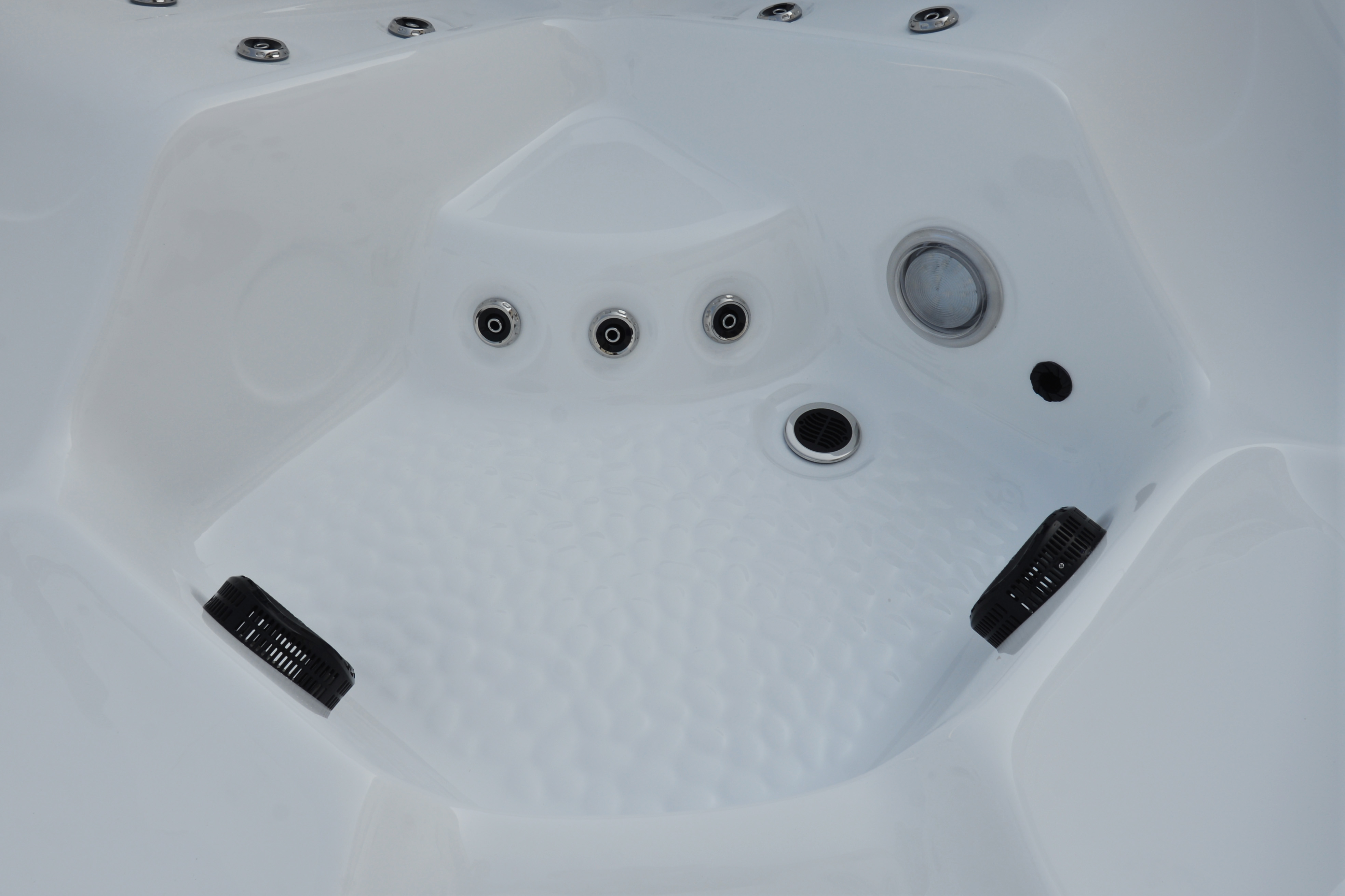 Novum Relax spa - 5 persoons - Plug & Play 