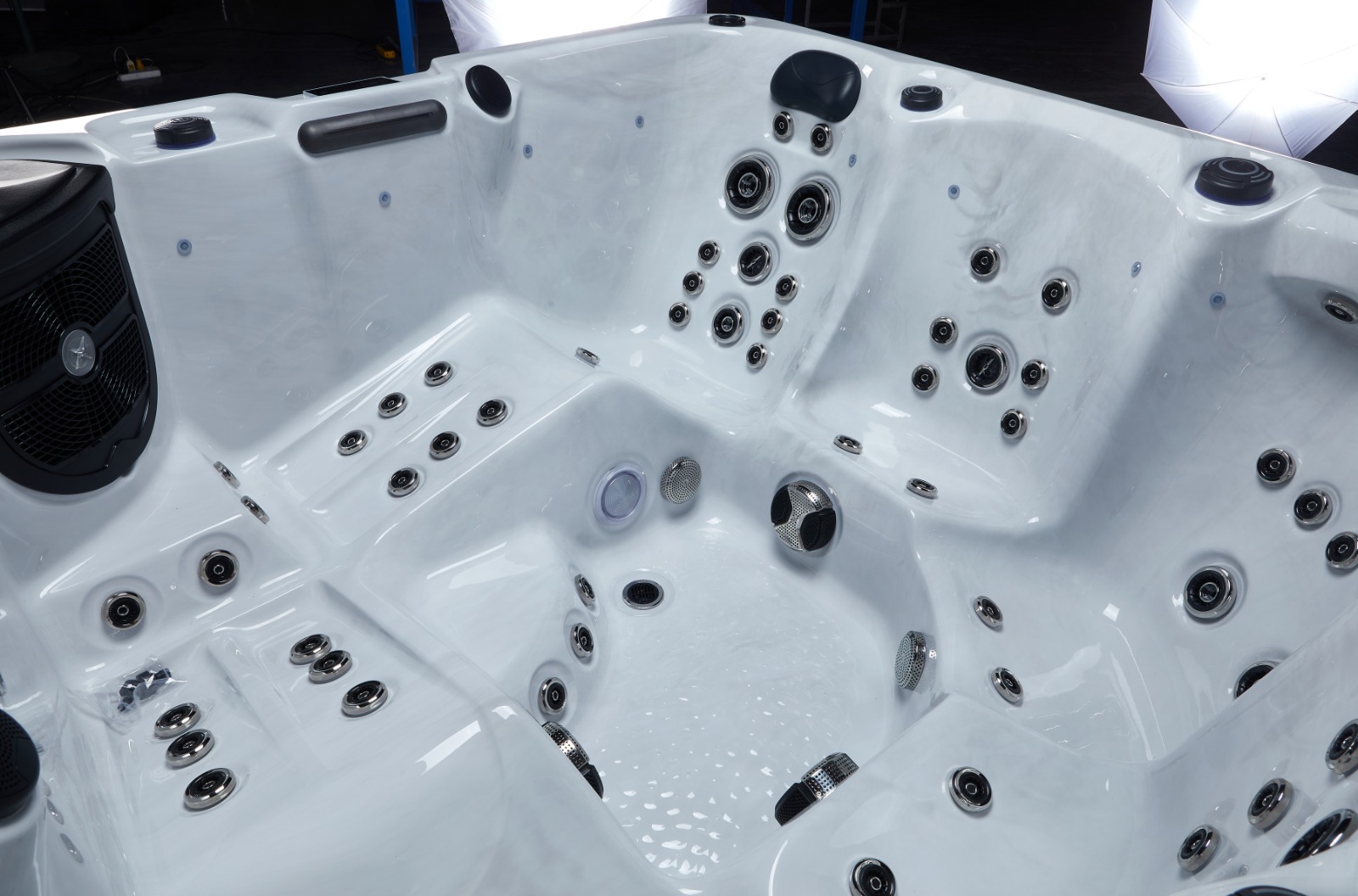 Orion Mirage spa X2 - 5 persoons - Lichtgrijs - Plug and Play