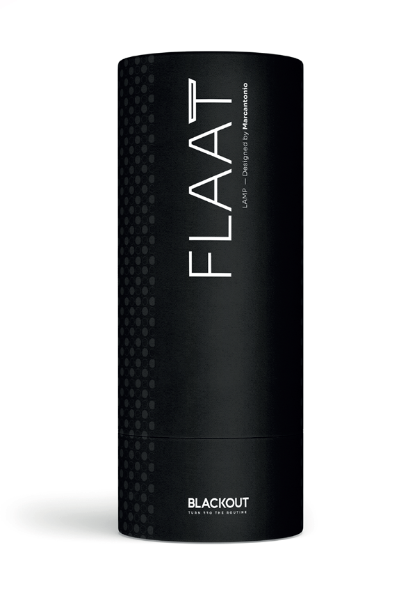 Blackout FLAAT oplaadbare tafellamp - Zwart - Geschikt voor buiten - Design lamp - Draadloos en dimbaar - 5000 mAh - Zeer geschikt voor op tafel Blackout FLAAT oplaadbare tafellamp - Zwart - Geschikt voor buiten - Design lamp - Draadloos en dimbaar - 5000 mAh - Zeer geschikt voor op tafel