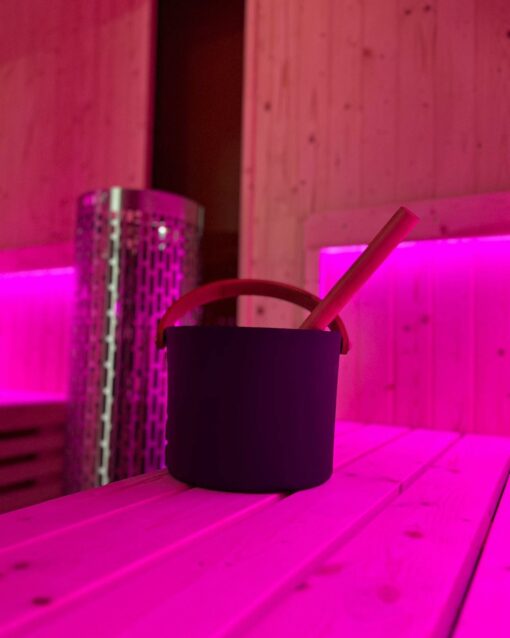 Novum Horizon Outdoor Sauna - Twee tot vierpersoons - Scandinavisch hout